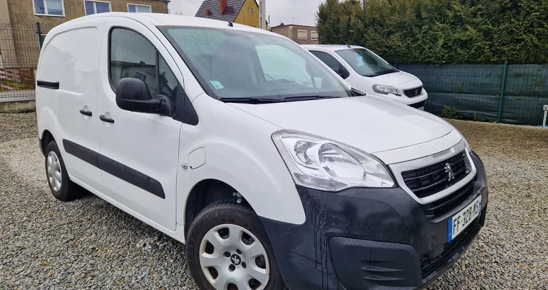 peugeot partner Peugeot Partner cena 41900 przebieg: 20000, rok produkcji 2019 z Sulechów